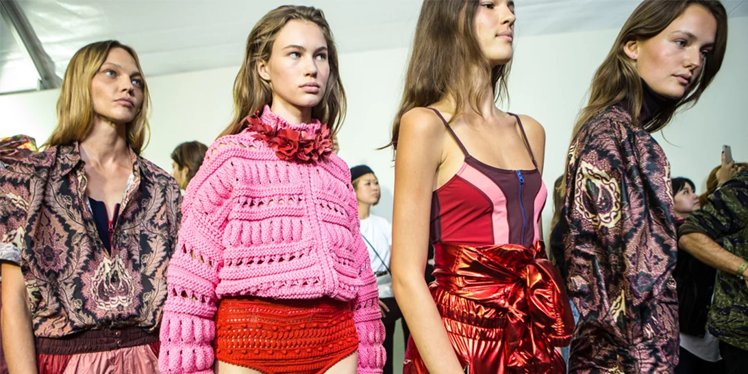 Ο απόλυτος χρωματικός συνδυασμός ρούχων για την Άνοιξη/Καλοκαίρι 2018