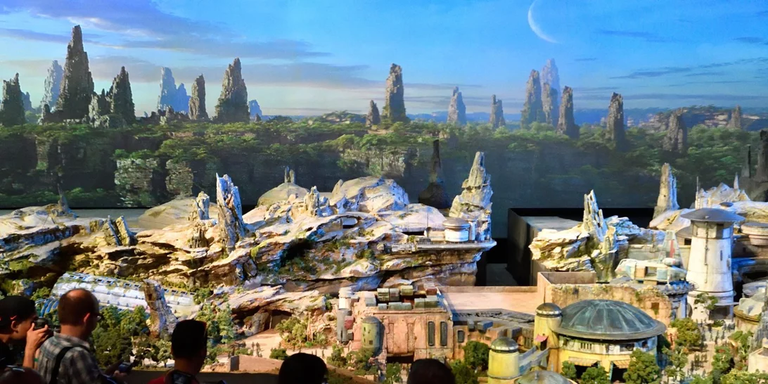 Θα πήγαινες μια βόλτα μέχρι το θεματικό πάρκο του Star Wars;