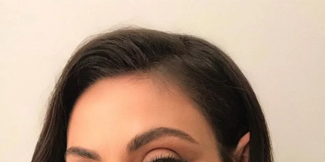 H Mila Kunis με το πιο απρόσμενο χρώμα μαλλιών! Για την ακρίβεια, τα χρώματα είναι δύο