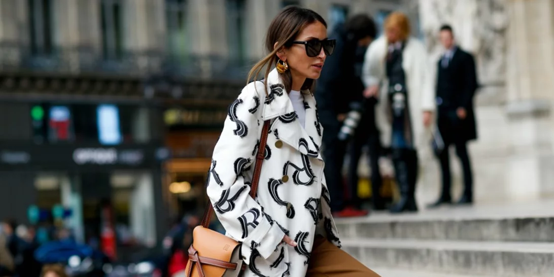 Αυτό το νέο print σε ρούχα και αξεσουάρ θα σε κάνει να ξεχάσεις για λίγο τα πουά και τα florals