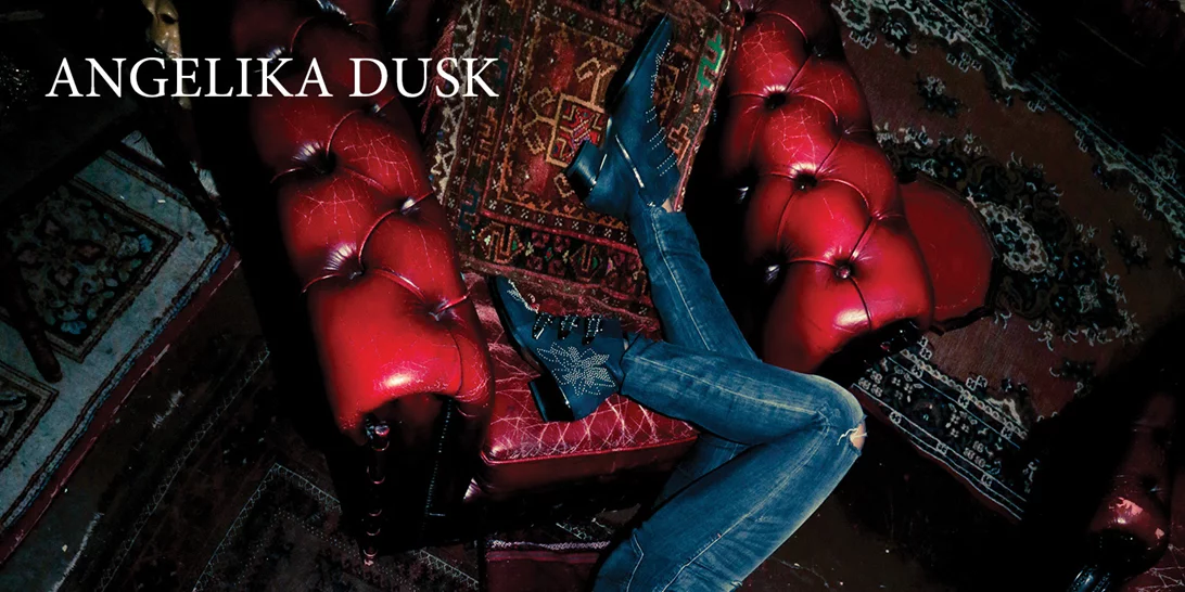 Κέρδισε τρεις διπλές προσκλήσεις για την παρουσίαση του νέου δίσκου της Angelika Dusk (αποτελέσματα)