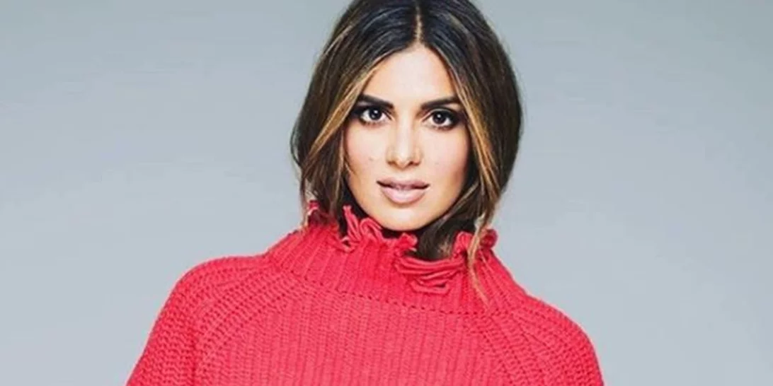 Σταματίνα Τσιμτσιλή | Ποζάρει με φουσκωμένη κοιλίτσα και ψηλοτάκουνα