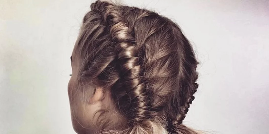 Λέγεται Pipe Braid και είναι η τέλεια εκδοχή πλεξίδας για την άνοιξη (video)