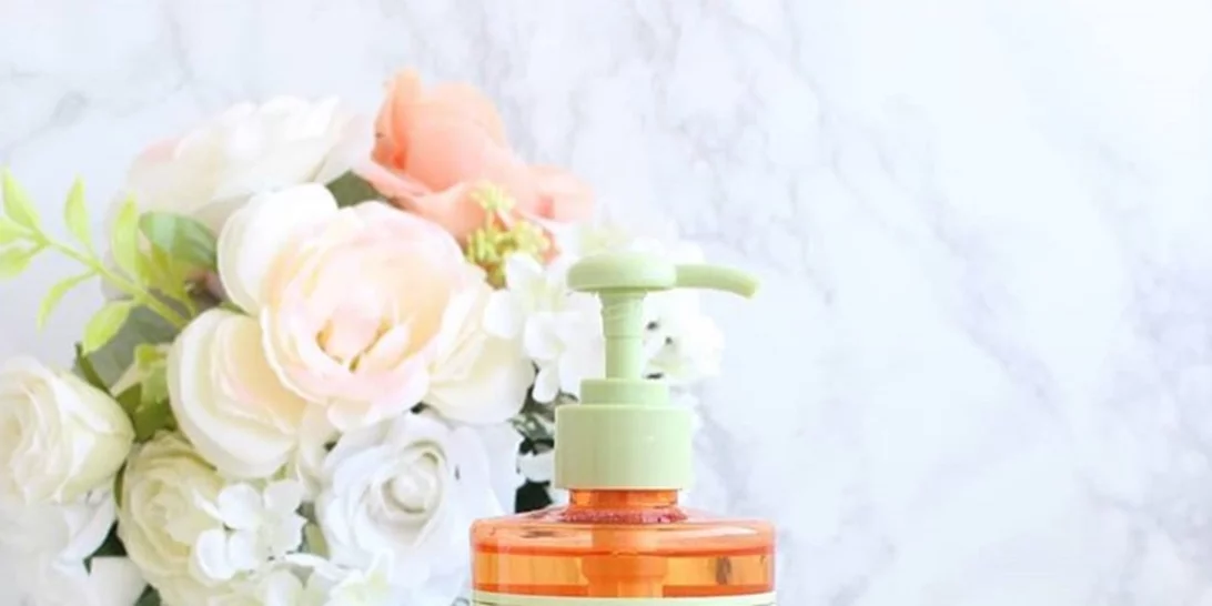 Τώρα μπορείς να πας σε ένα κατάστημα και να βρεις την πιο διάσημη λοσιόν και να την αγοράσεις αμέσως!