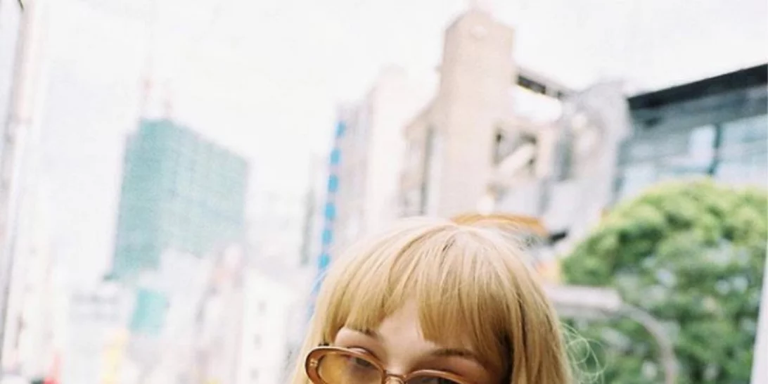 Τι συμβαίνει με την Rebekka Harajuku - την ξανθιά alter ego της Bella Hadid;