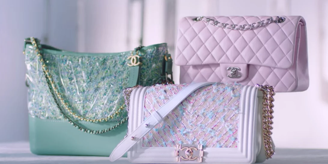 Chanel | Ένα μαγευτικό βίντεο αποκαλύπτει πώς φτιάχνονται οι τσάντες του οίκου