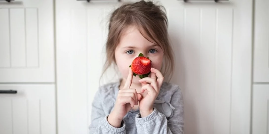 Πώς να μάθoυμε στα παιδιά να μην μας διακόπτουν – χωρίς φωνές