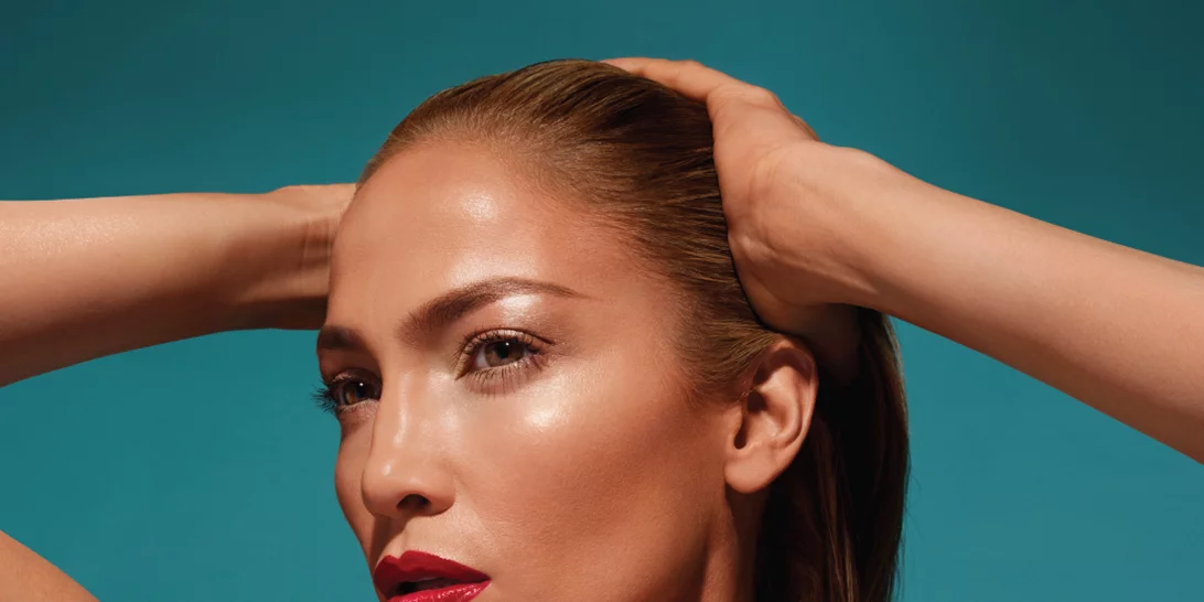 JLO | Η casual chic εμφάνιση της που αγαπήσαμε