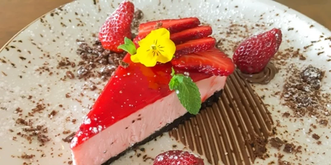 Ανοιξιάτικες «Γλυκές μέρες» στο ΤΙΤΑΝΙΑ με φράουλα και σοκολάτα!