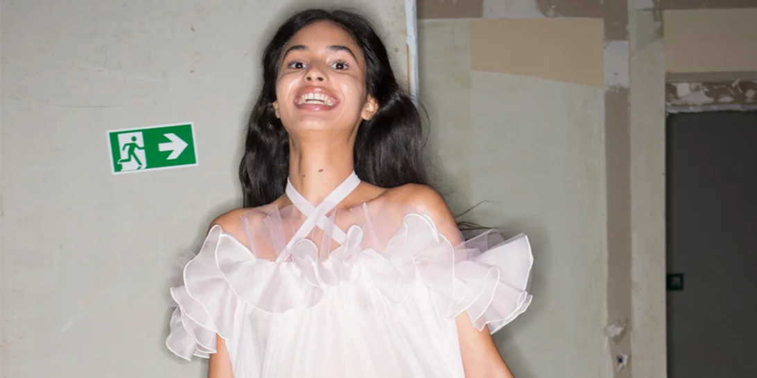 Αυτό είναι ΤΟ φόρεμα του καλοκαιριού για το πάρτι, το γάμο, τη βόλτα