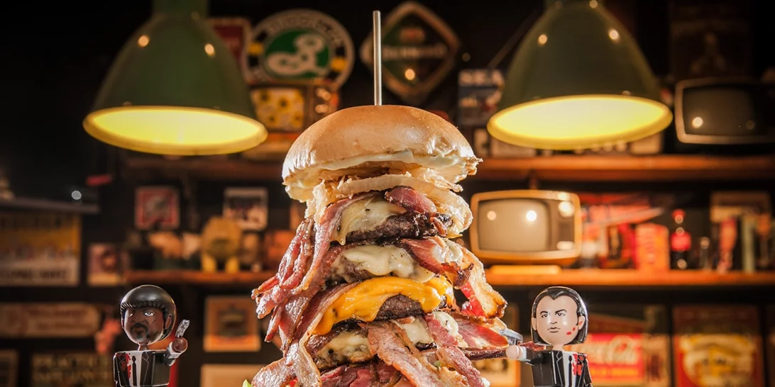 Πώς θα φτιάξεις μόνος σου το πιο λαχταριστό burger της μεγάλης οθόνης