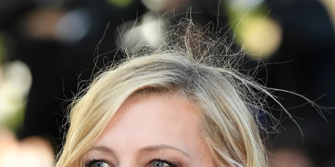 Cate Blanchett | Με τελείως άλλο look στο κόκκινο χαλί των BAFTA! Είναι πλέον καστανή