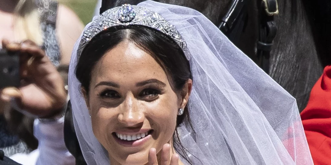 Meghan Markle | Μιλάει πρώτη φορά για το νυφικό της!