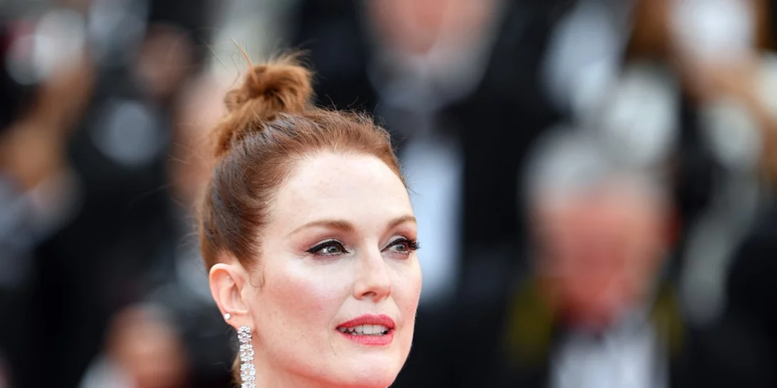 Julianne Moore | Το μήνυμά της για τον Έλληνα ομογενή που έχασε τη ζωή του στην Καλιφόρνια