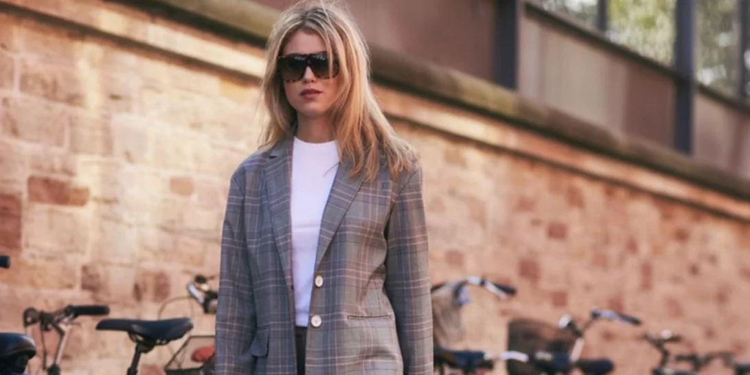 To tip των 5 δευτερολέπτων για να δείχνεις πιο αδύνατη φορώντας blazer