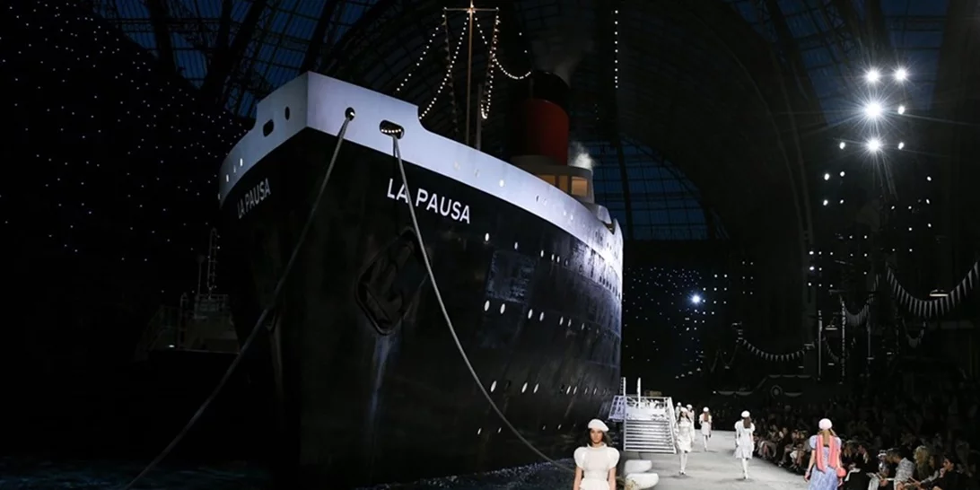 Chanel Resort '19: Το εκκεντρικό beauty look του show, που όμως μπορείς να πετύχεις σε 5 λεπτά!