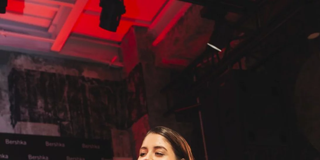 Demy | Βραδινή έξοδος με τον σύντροφό της