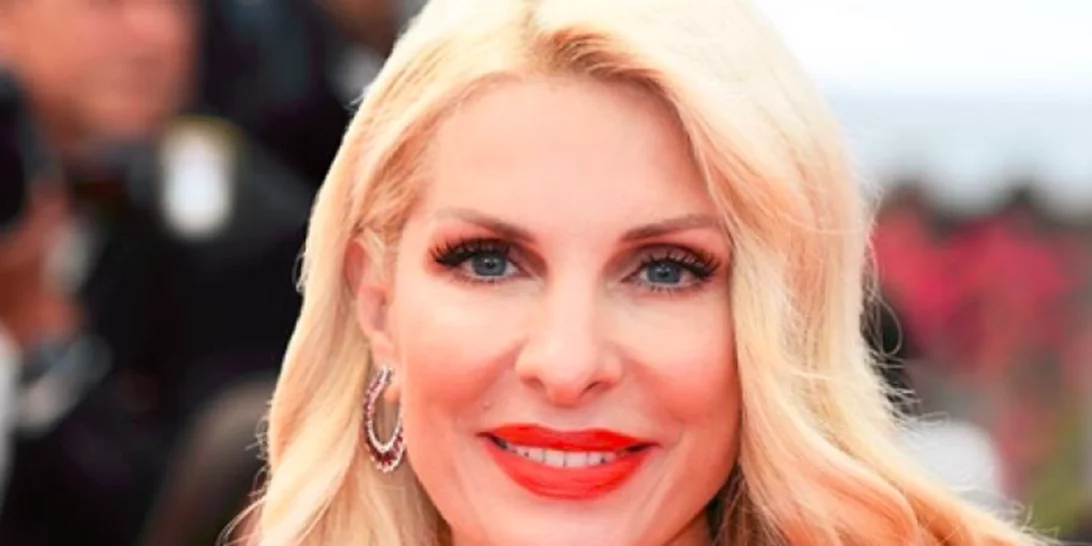 Ελένη Μενεγάκη | Η τελευταία φωτογραφία στις Κάννες πριν επιστρέψει στην Ελλάδα