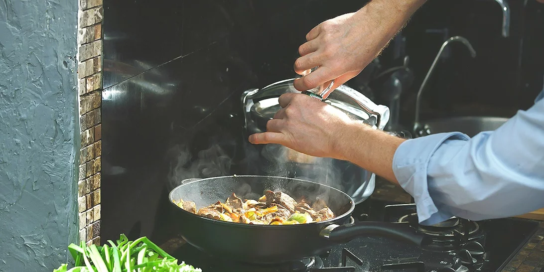 7 δημοφιλείς μύθοι για το φαγητό που δεν πρέπει να πιστεύεις