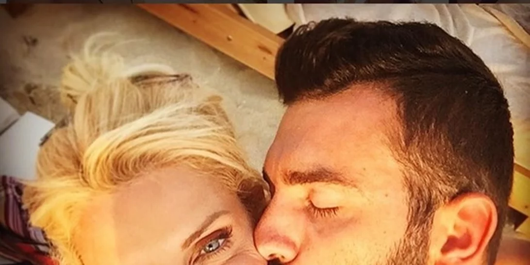 Ελένη Μενεγάκη | Το δημόσιο μήνυμα στον αδερφό της