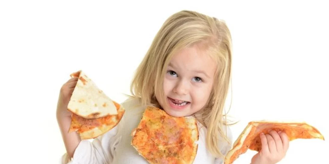 Τι πρέπει να κάνεις σύμφωνα με τα νέα δεδομένα για να αποφύγουν τα παιδιά σου την παχυσαρκία