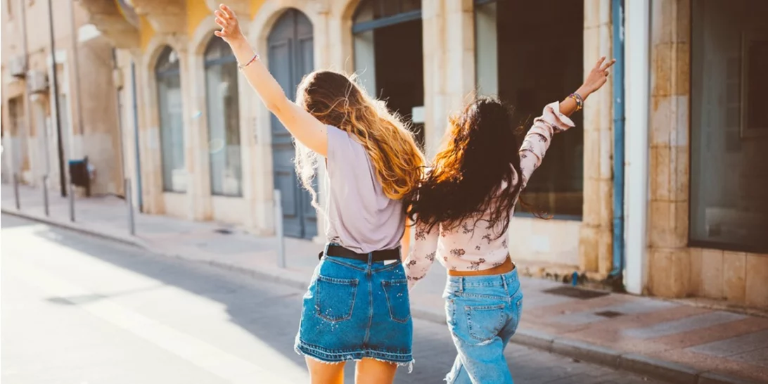 4 πράγματα που πρέπει να σταματήσεις να κάνεις αν θέλεις να γίνεις ευτυχισμένη