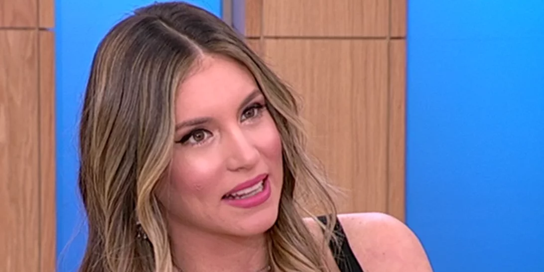 Αθηνά Οικονομάκου | Η εμφάνιση στη Μενεγάκη μετά τη γέννηση του γιου της