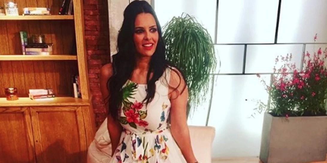 Όλγα Λαφαζάνη | Φωτογραφίζει την κόρη της να πηγαίνει βόλτα τον αδερφό της