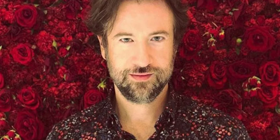 Οριστικό: Ο Κωστής Μαραβέγιας με το νέο "Στην υγειά μας" στην ΕΡΤ