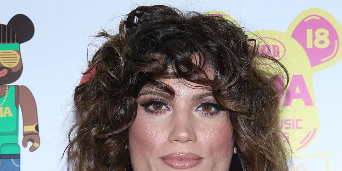 Μαίρη Συνατσάκη | Απαντάει σε όλα τα κακοπροαίρετα σχόλια για το θέμα της ακμής που αντιμετωπίζει