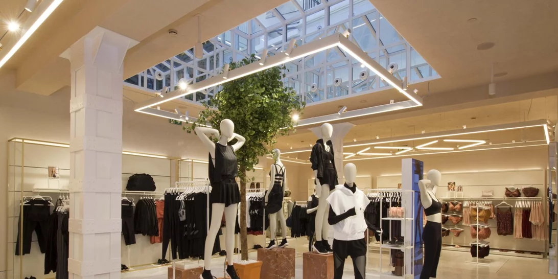 Breaking news! Μόλις άνοιξε το πιο ωραίο Oysho κατάστημα