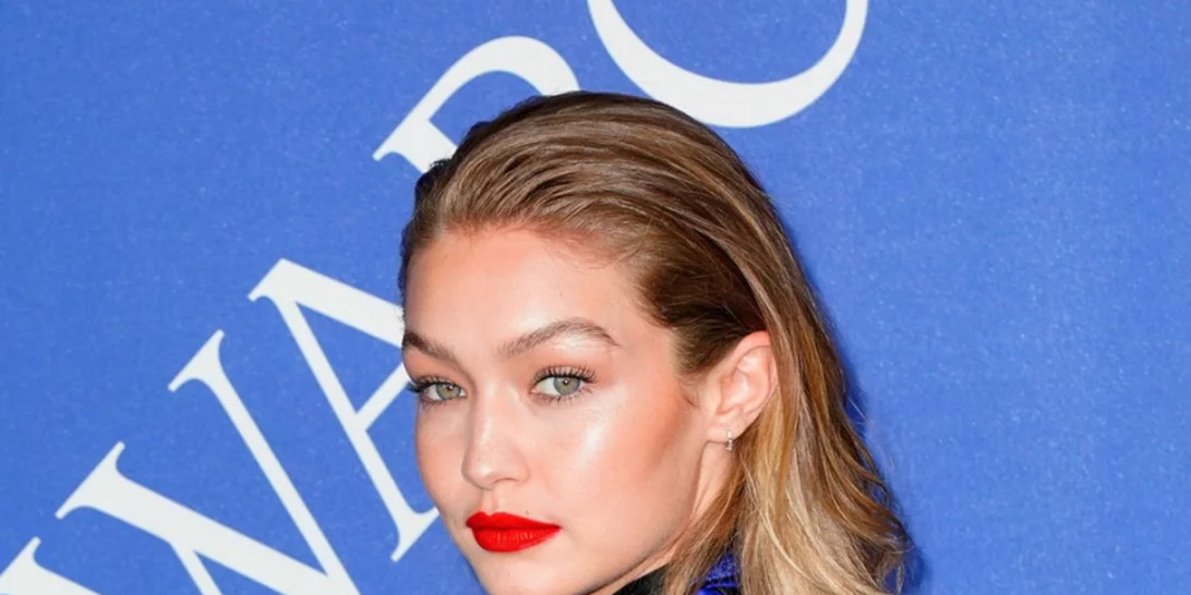 Το jacket της Gigi Hadid κοστίζει ελάχιστα και μπορείς να το αποκτήσεις και εσύ