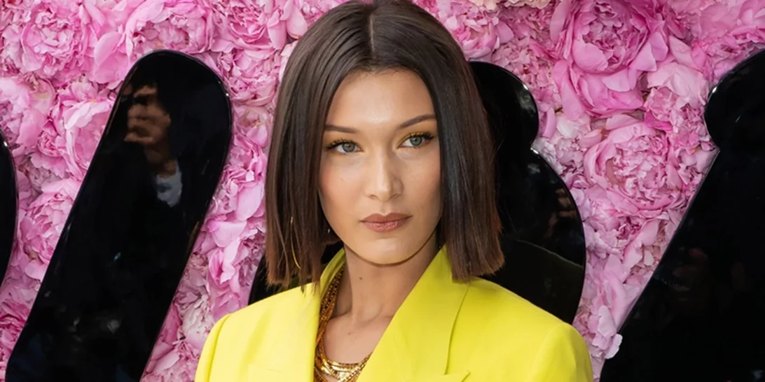 Bella Hadid | Κι όμως φόρεσε ένα total yellow κοστούμι!