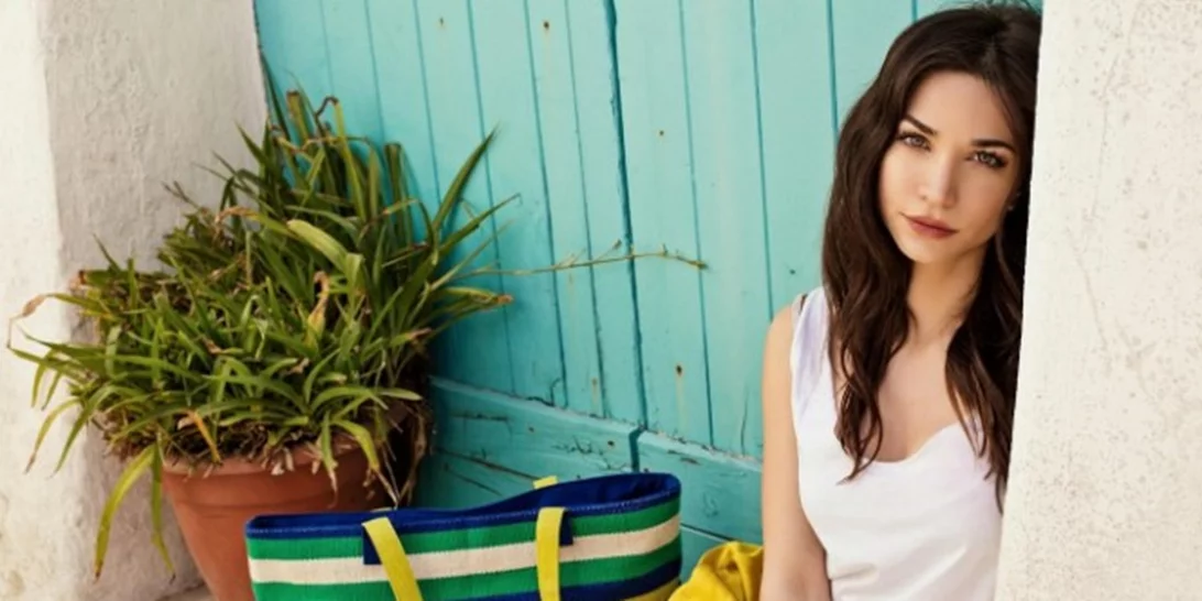 H Κατερίνα Γερονικολού πρωταγωνιστεί στη νέα ψηφιακή καμπάνια της Carpisa