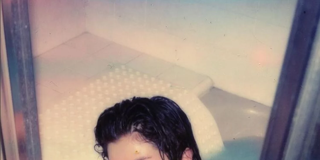 Selena Gomez |Γυμνή, αλλά και τρομακτική στη νέα της ταινία