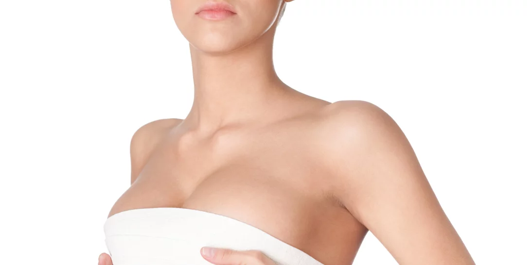 Αυξητική στήθους χωρίς ουλές; Με ταχύτερη ανάρρωση; Και φυσικό αποτέλεσμα; Φυσικά και γίνεται!