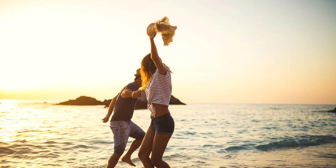 Καλοκαιρινές ερωτικές προβλέψεις | Τι σε περιμένει φέτος;