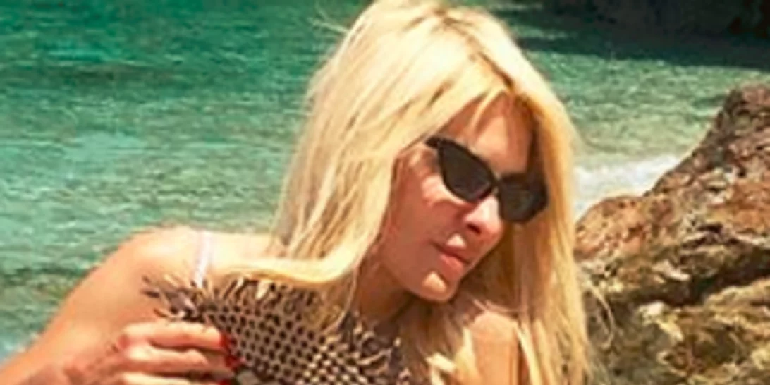 Ελένη Μενεγάκη | Οι εντυπωσιακές φωτογραφίες με μαγιό