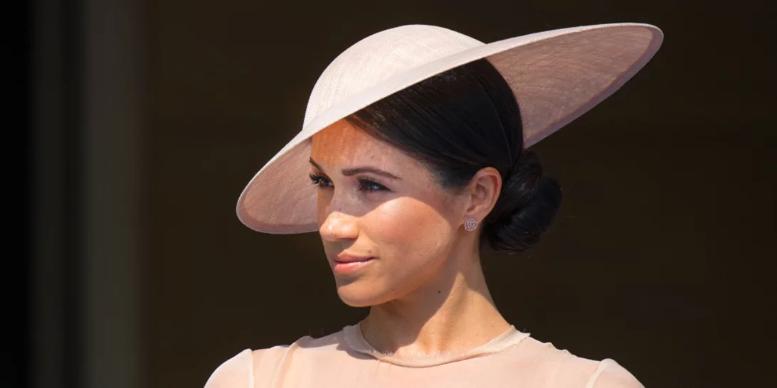 Γιατί η Meghan Markle φοράει πλέον (και σχεδόν πάντα) ουδέτερα χρώματα;