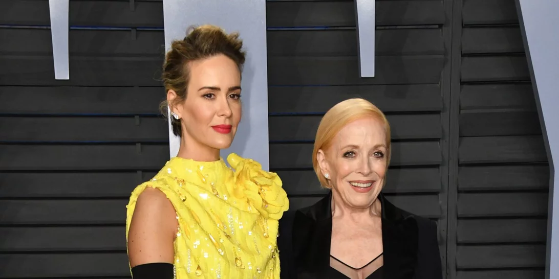 Sarah Paulson | Υπερασπίζεται ανοιχτά την σχέση της με την Holland Taylor