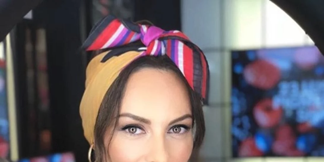 Μπέττυ Μαγγίρα | Μιμείται τη Φουρέιρα και "ρίχνει" το instagram