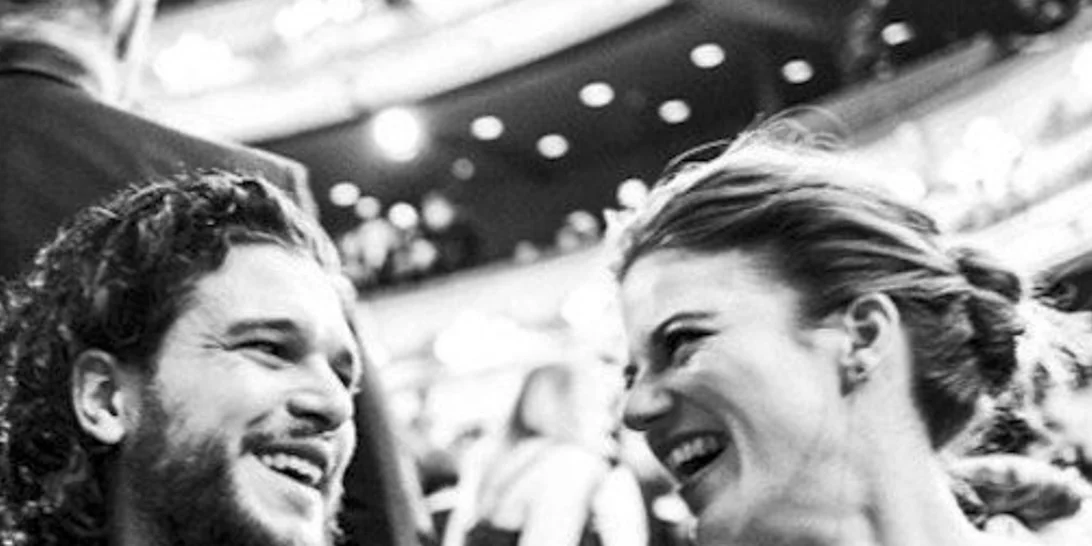 Kit Harington & Rose Leslie: Οι σταρ του Game of Thrones μόλις παντρεύτηκαν