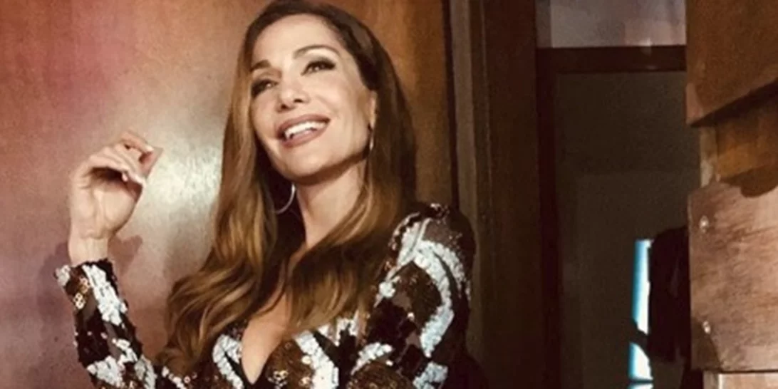 Δέσποινα Βανδή | Συνάντηση επί σκηνής με το Χρήστο Χολίδη