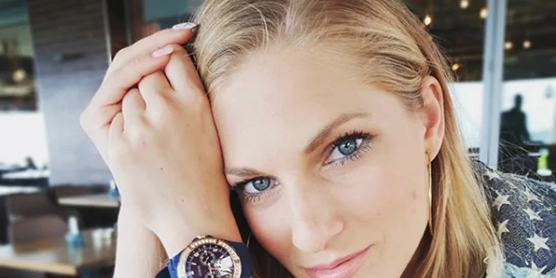 Σάρα Εσκενάζυ | Συγκινεί ένα χρόνο μετά την επιστροφή της από το Survivor