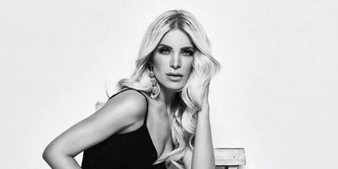 Κατερίνα Καινούργιου | Διασκέδασε στο live της Δέσποινας Βανδή