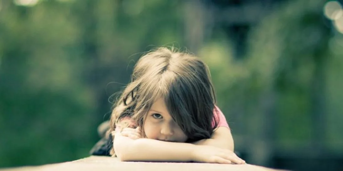 5 αρνητικές παιδικές εμπειρίες που διαμόρφωσαν τον χαρακτήρα μας ως ενήλικες