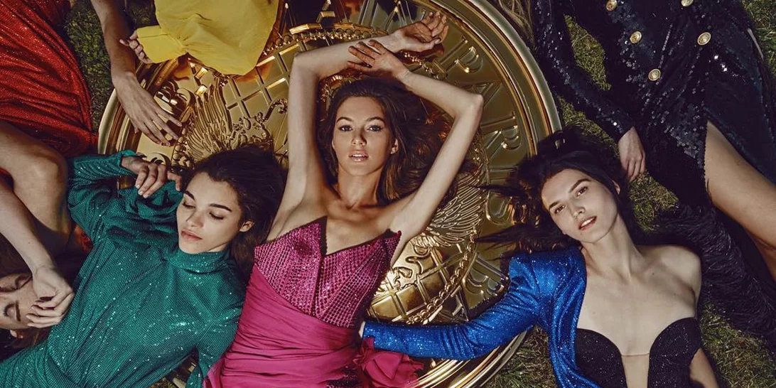 Ο οίκος Balmain υμνεί το ελληνικό καλοκαίρι