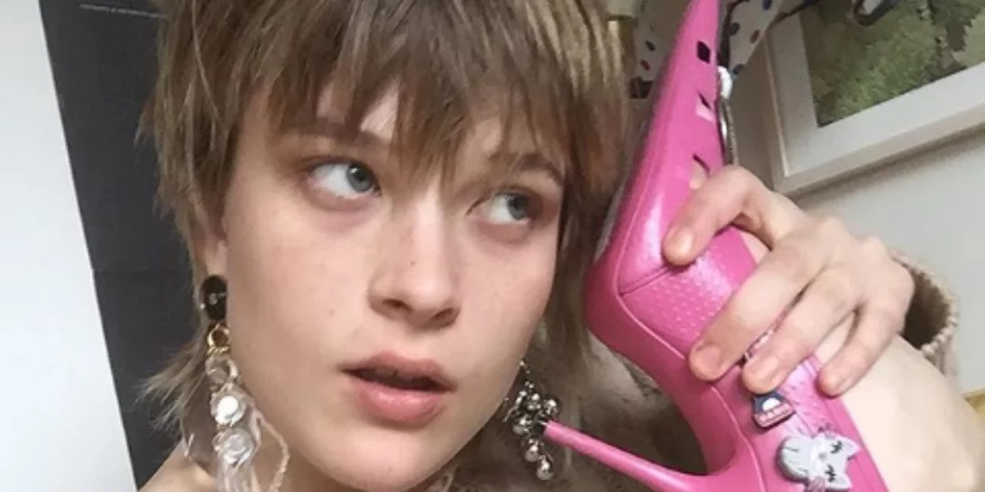 Crocs stilettos | Τα άσχημα παπούτσια επανεμφανίστηκαν σε νέα εκδοχή