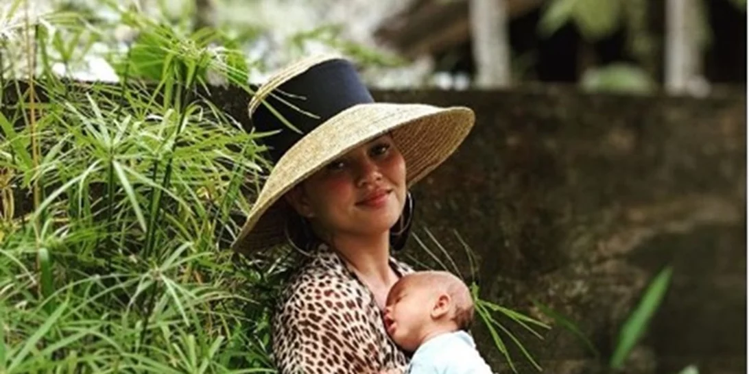 Chrissy Teigen & John Legend | Οι εντυπωσιακές φωτογραφίες από τις διακοπές τους