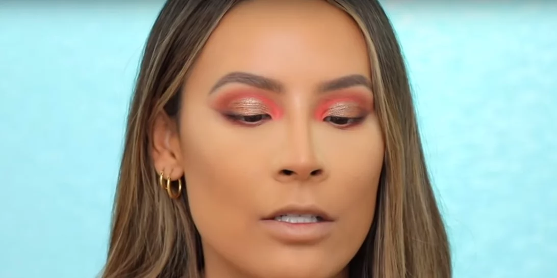 Η απρόσμενη χρήση του κραγιόν που είδαμε σε αυτό το beauty tutorial (με τη σύμφωνη γνώμη του makeup artist των αδελφών Kardashian)